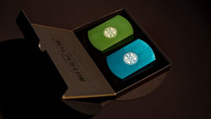 High-quality London Diffractor double metal playing cards for magic tricks and card enthusiasts.