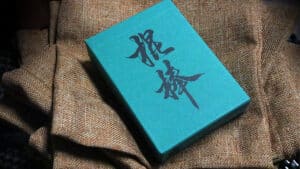 Ronin (Club Clan Edition Green) playing cards for magic tricks and cardistry.