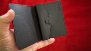 Elegant black Mullicari Wallet by GRUM® showcasing sleek design and craftsmanship.