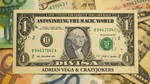 Up of the Divisa banknote performing a magic trick.