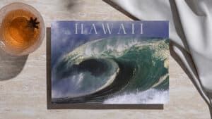 Powerful ocean wave in Hawaii ready for surfing adventure.